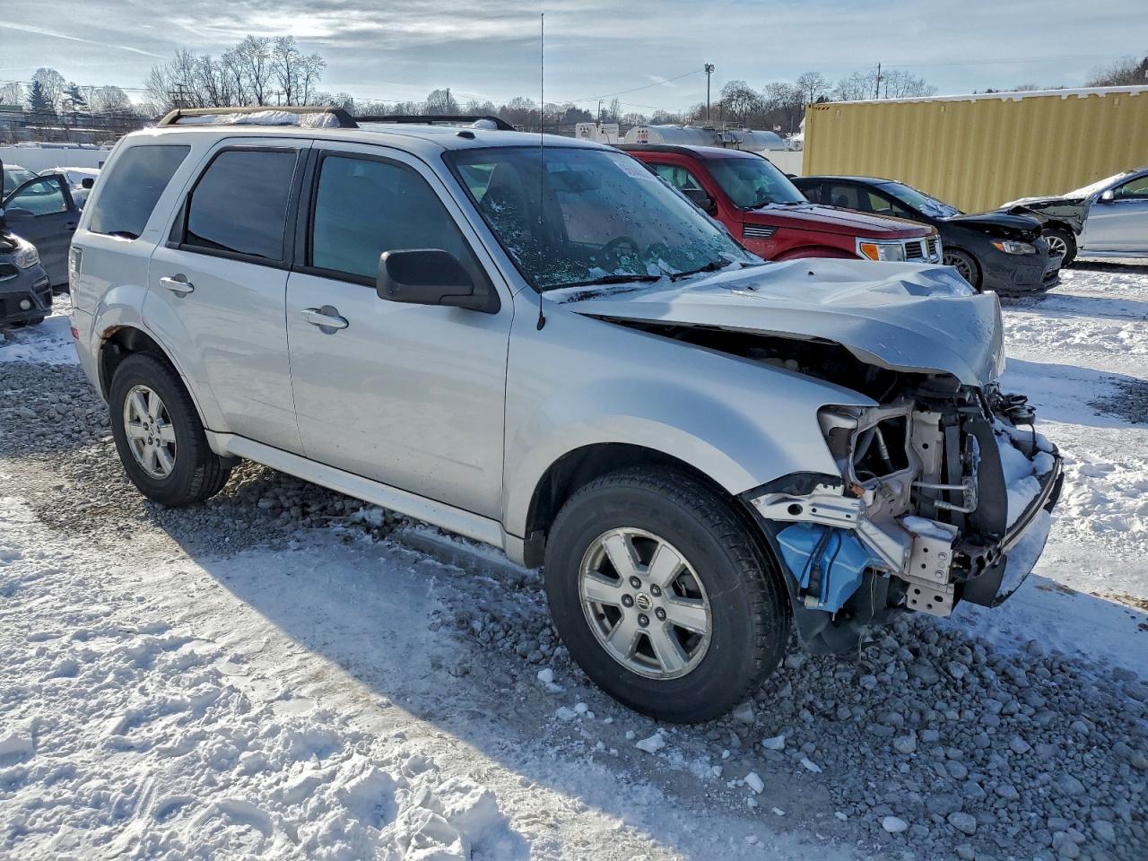 2011 MERCURY MARINER photo 4