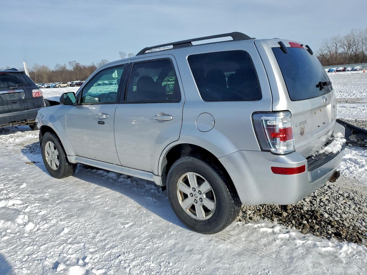 2011 MERCURY MARINER photo 2