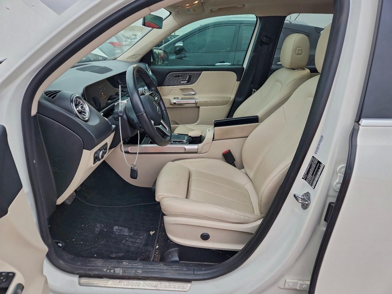 2021 MERCEDES-BENZ GLB 250 photo 7