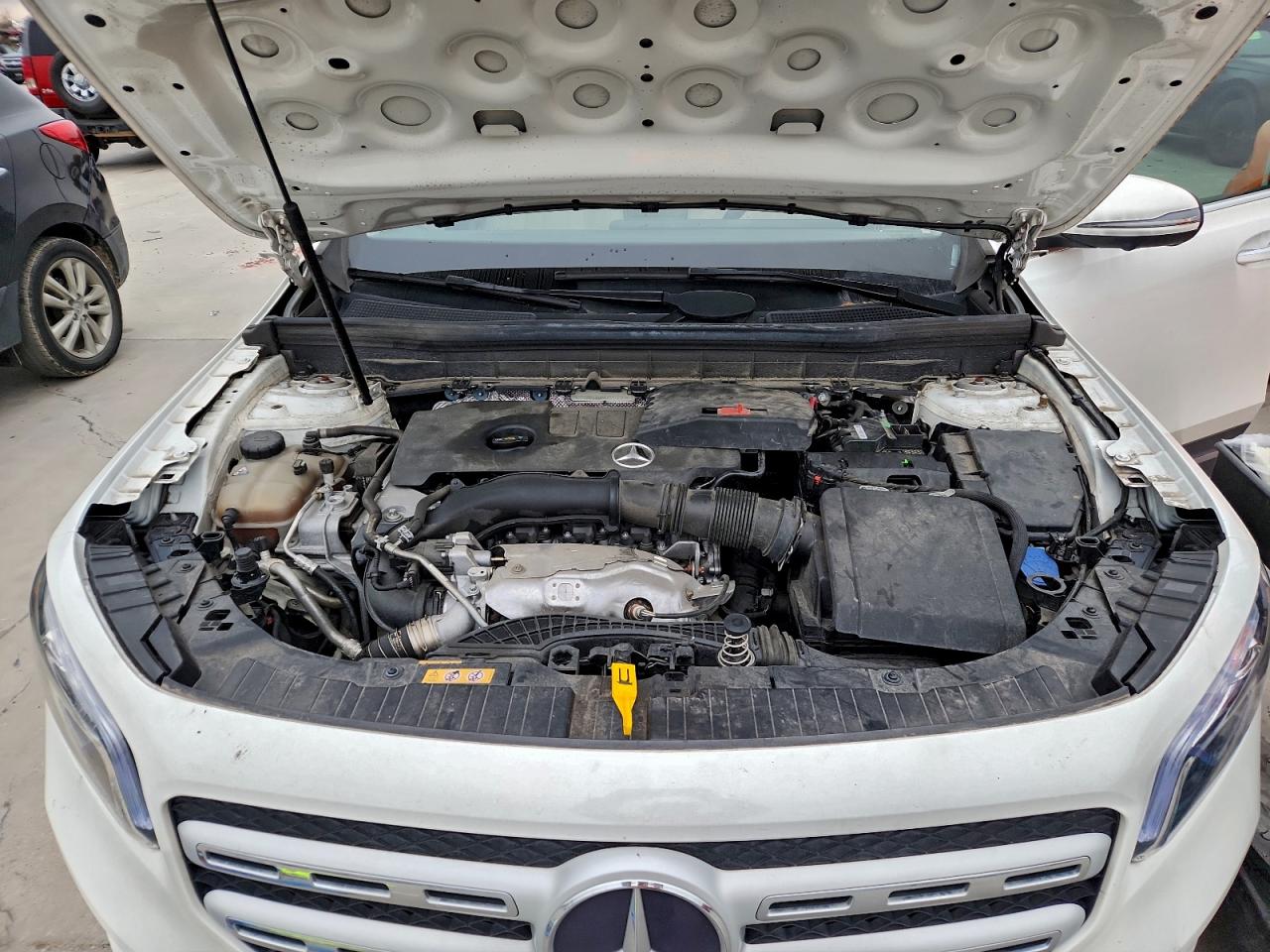 2021 MERCEDES-BENZ GLB 250 photo 12