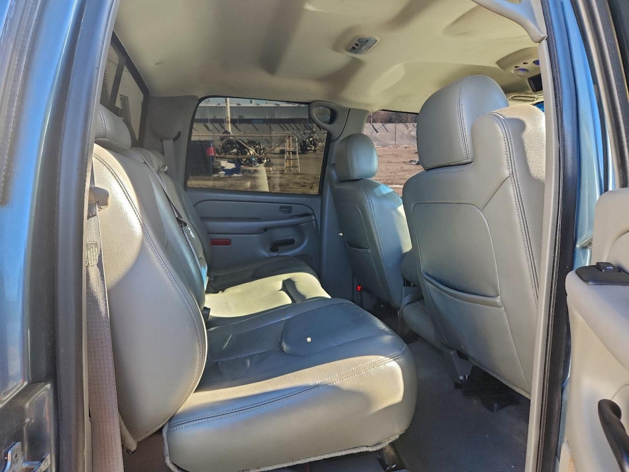 2006 CHEVROLET SILVERADO K1500 photo 10