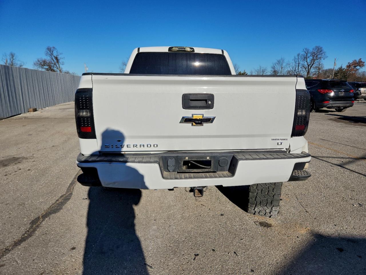 2016 CHEVROLET SILVERADO K1500 LT photo 6