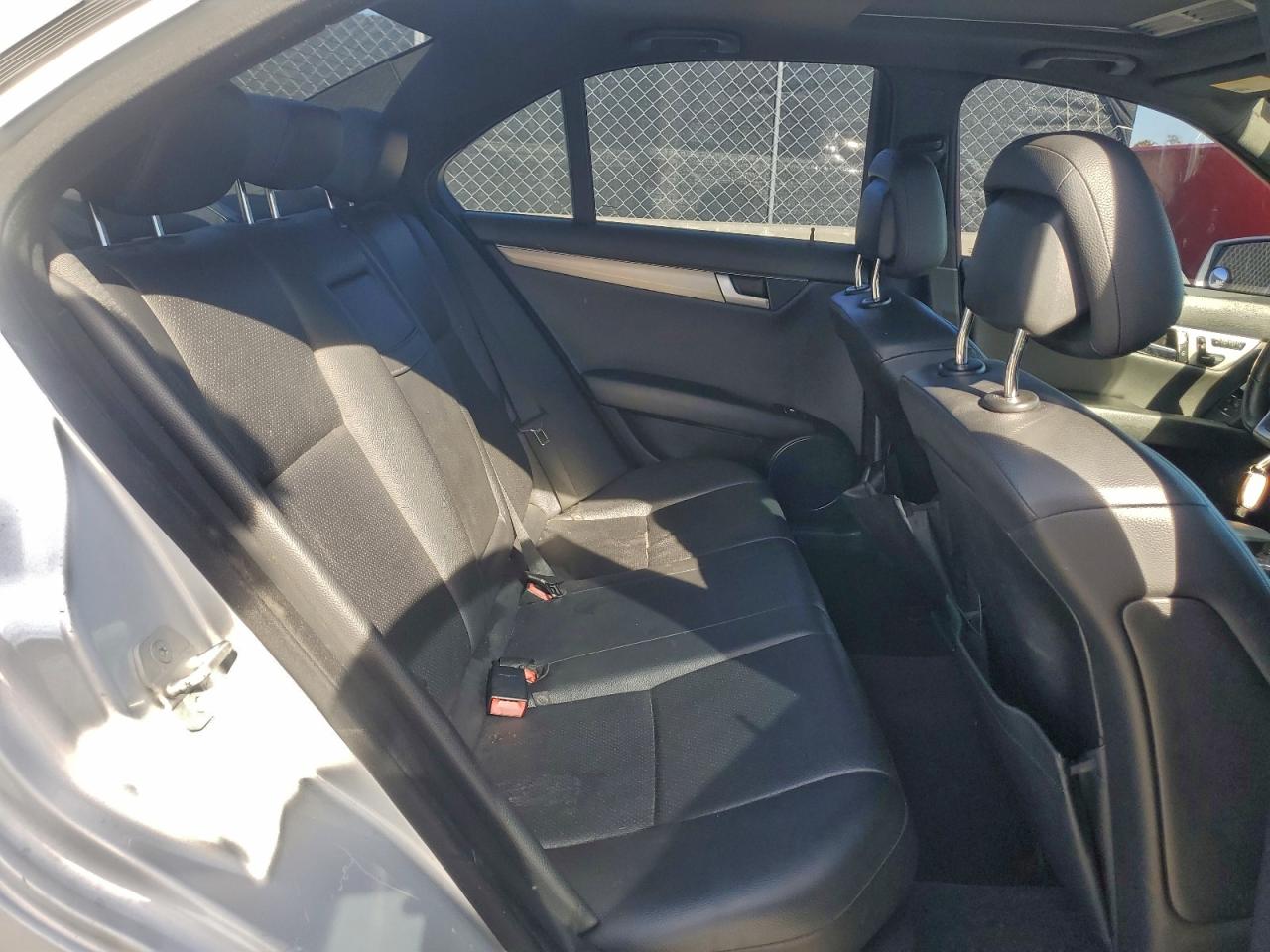 2013 MERCEDES-BENZ C 250 photo 10
