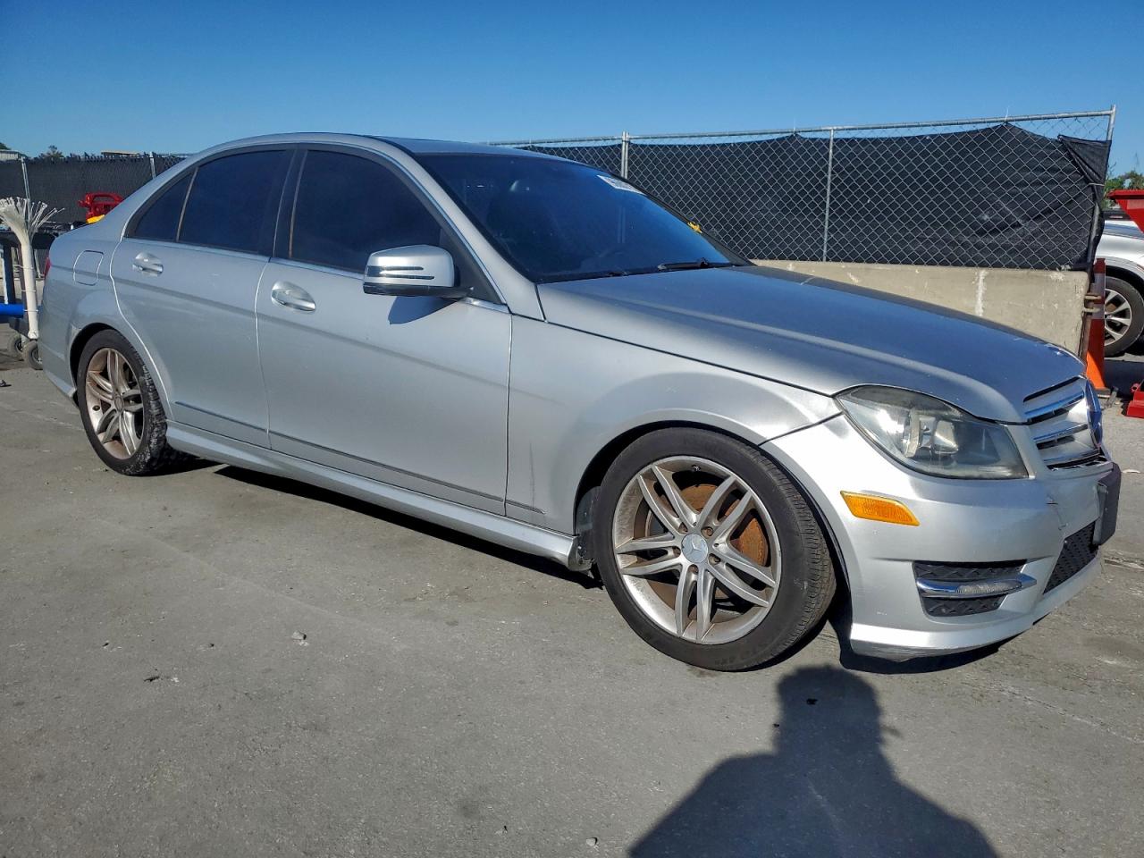 2013 MERCEDES-BENZ C 250 photo 4