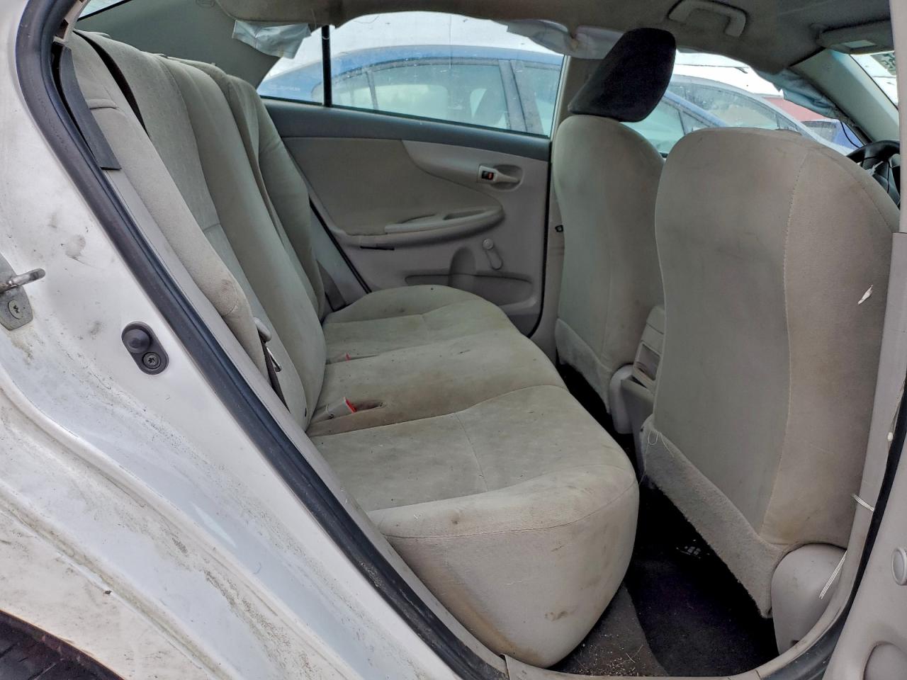 2010 TOYOTA COROLLA BASE photo 10