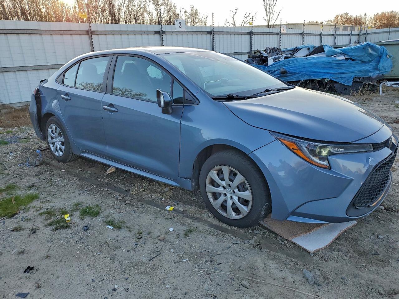 2021 TOYOTA COROLLA LE photo 4
