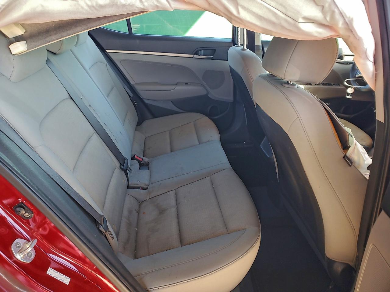 2017 HYUNDAI ELANTRA SE photo 10