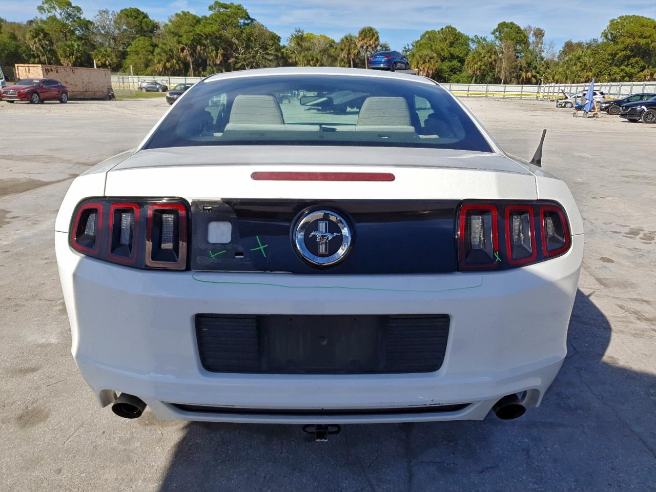 2014 FORD MUSTANG photo 6