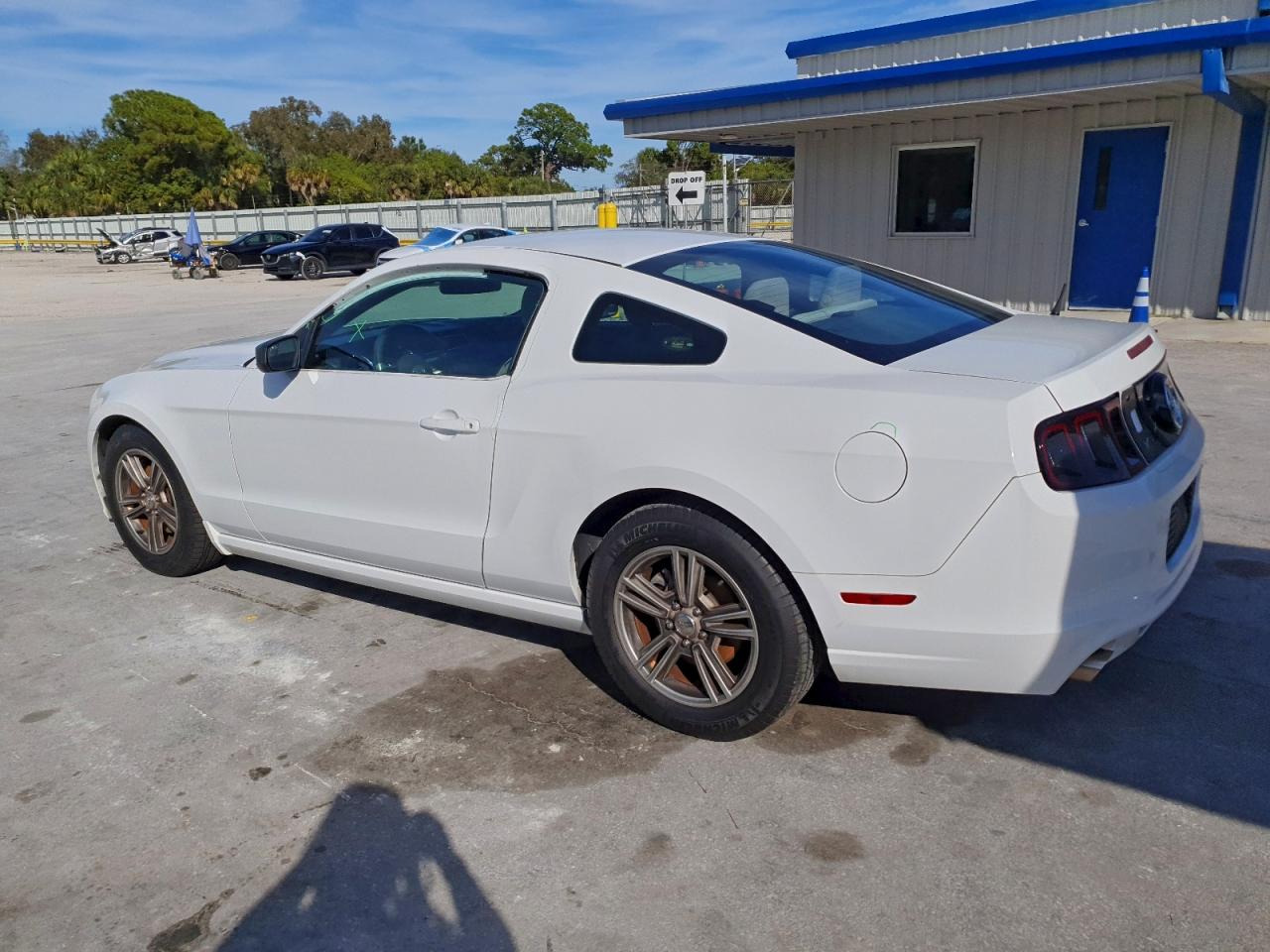 2014 FORD MUSTANG photo 2