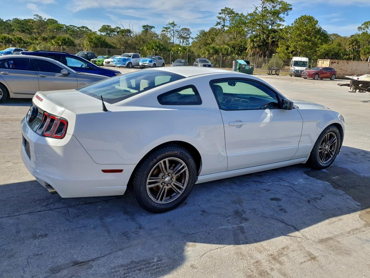 2014 FORD MUSTANG photo 3