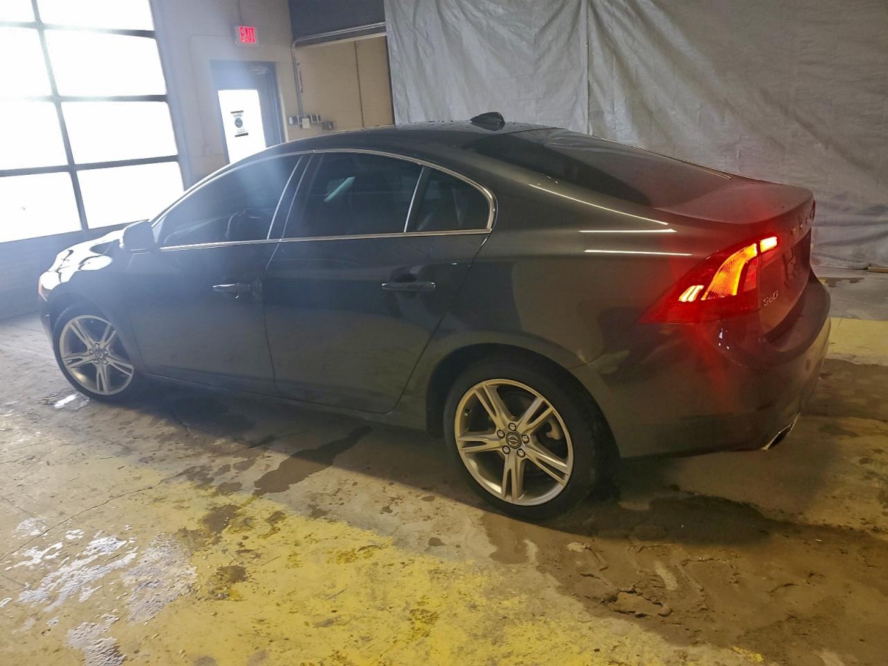 2016 VOLVO S60 PREMIER photo 2