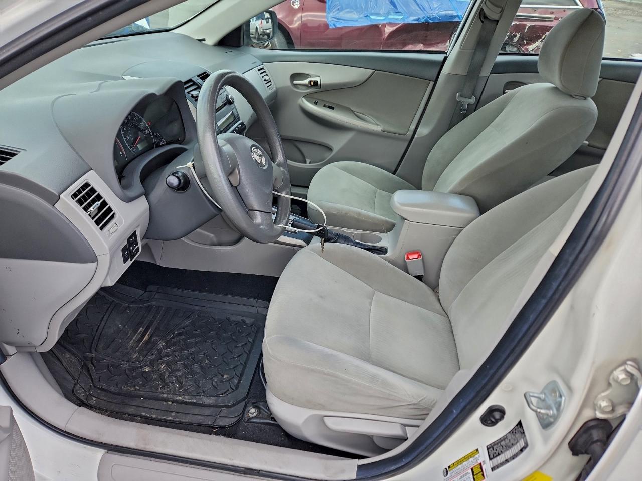 2010 TOYOTA COROLLA BASE photo 7