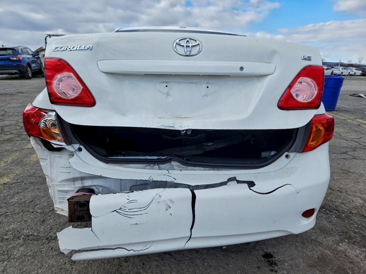 2010 TOYOTA COROLLA BASE photo 6
