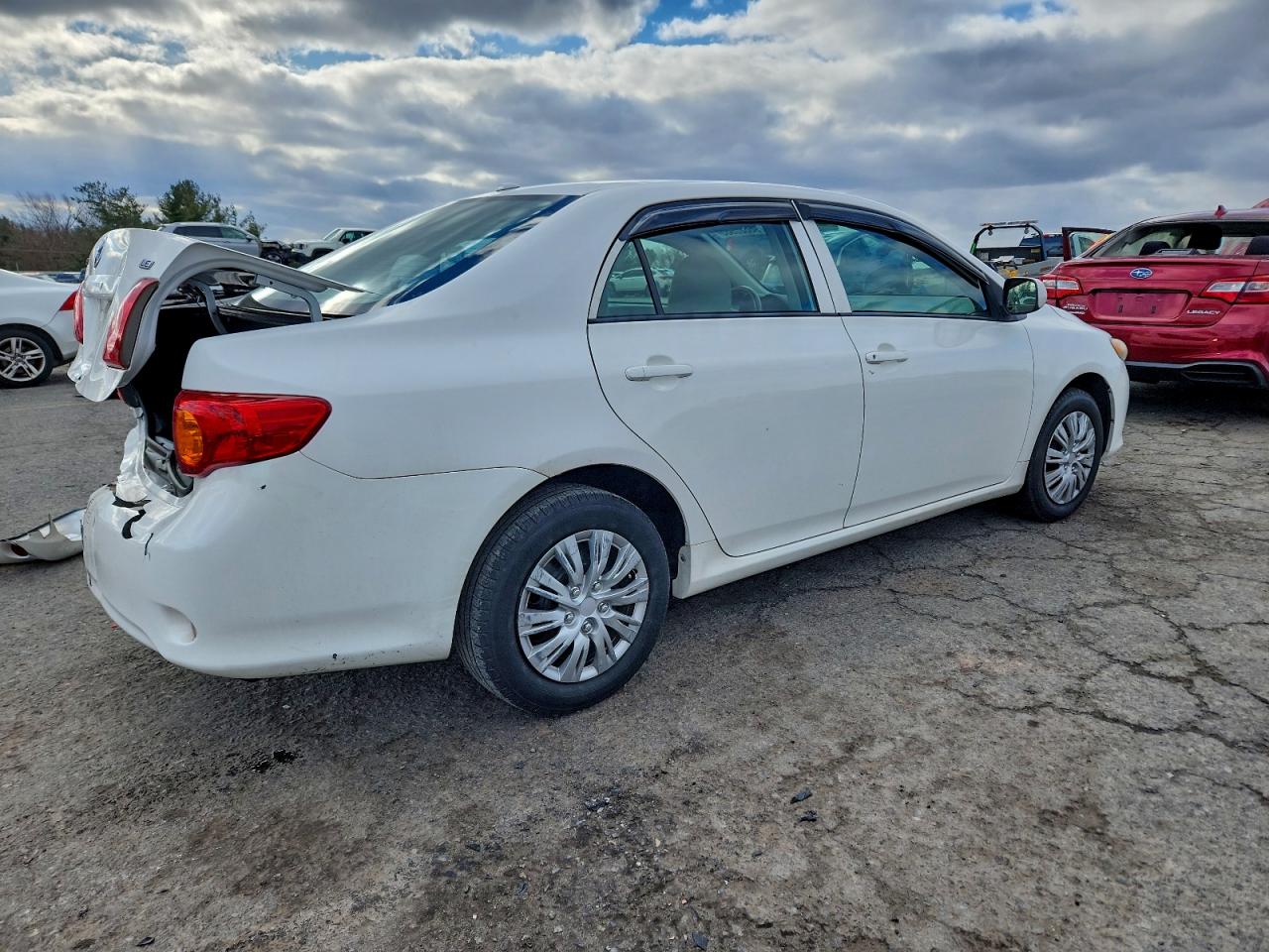 2010 TOYOTA COROLLA BASE photo 3