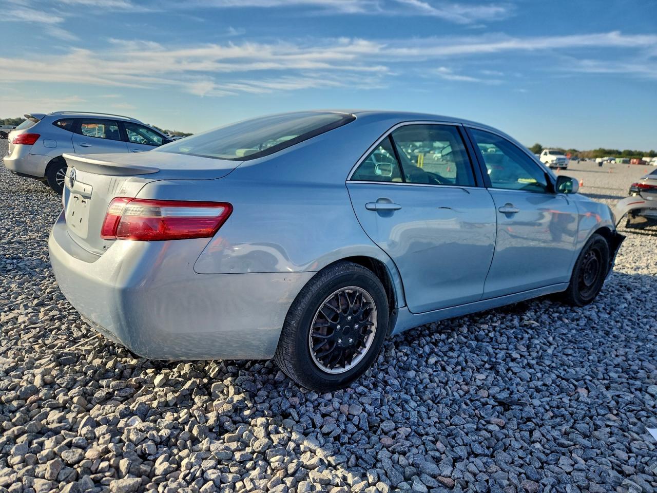 2007 TOYOTA CAMRY LE photo 3
