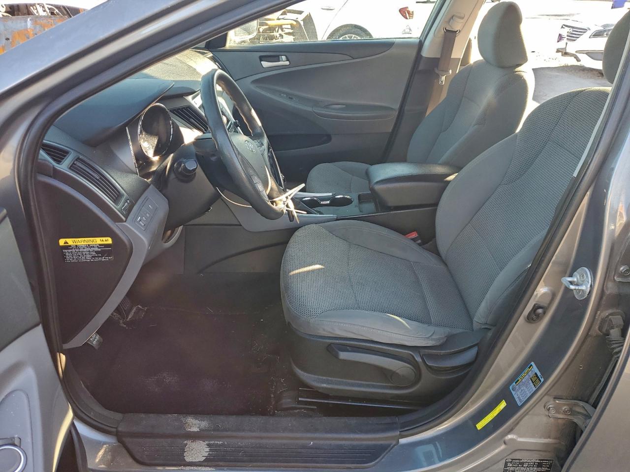 2014 HYUNDAI SONATA GLS photo 7