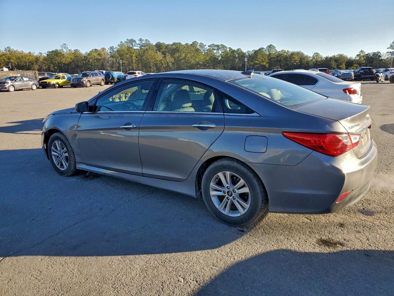 2014 HYUNDAI SONATA GLS photo 2