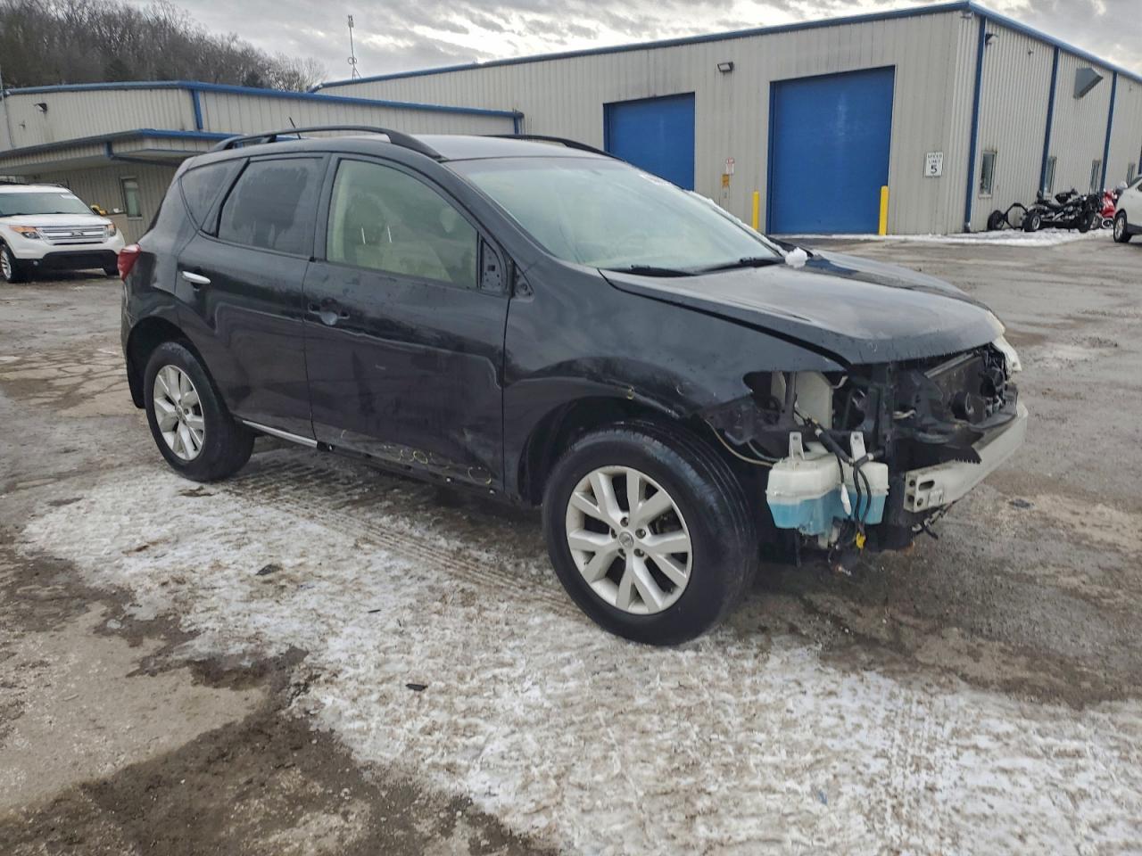 2014 NISSAN MURANO S photo 4