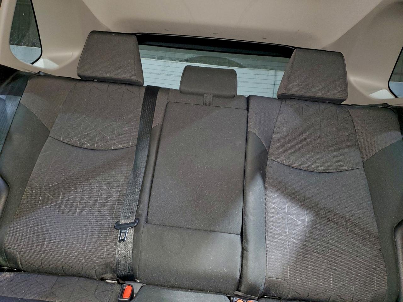 2019 TOYOTA RAV4 XLE photo 10