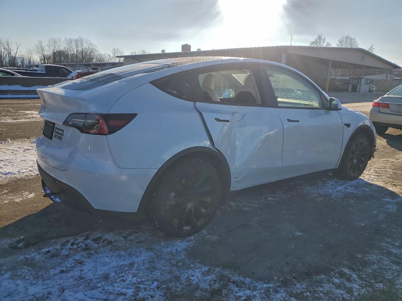 2021 TESLA MODEL Y photo 3