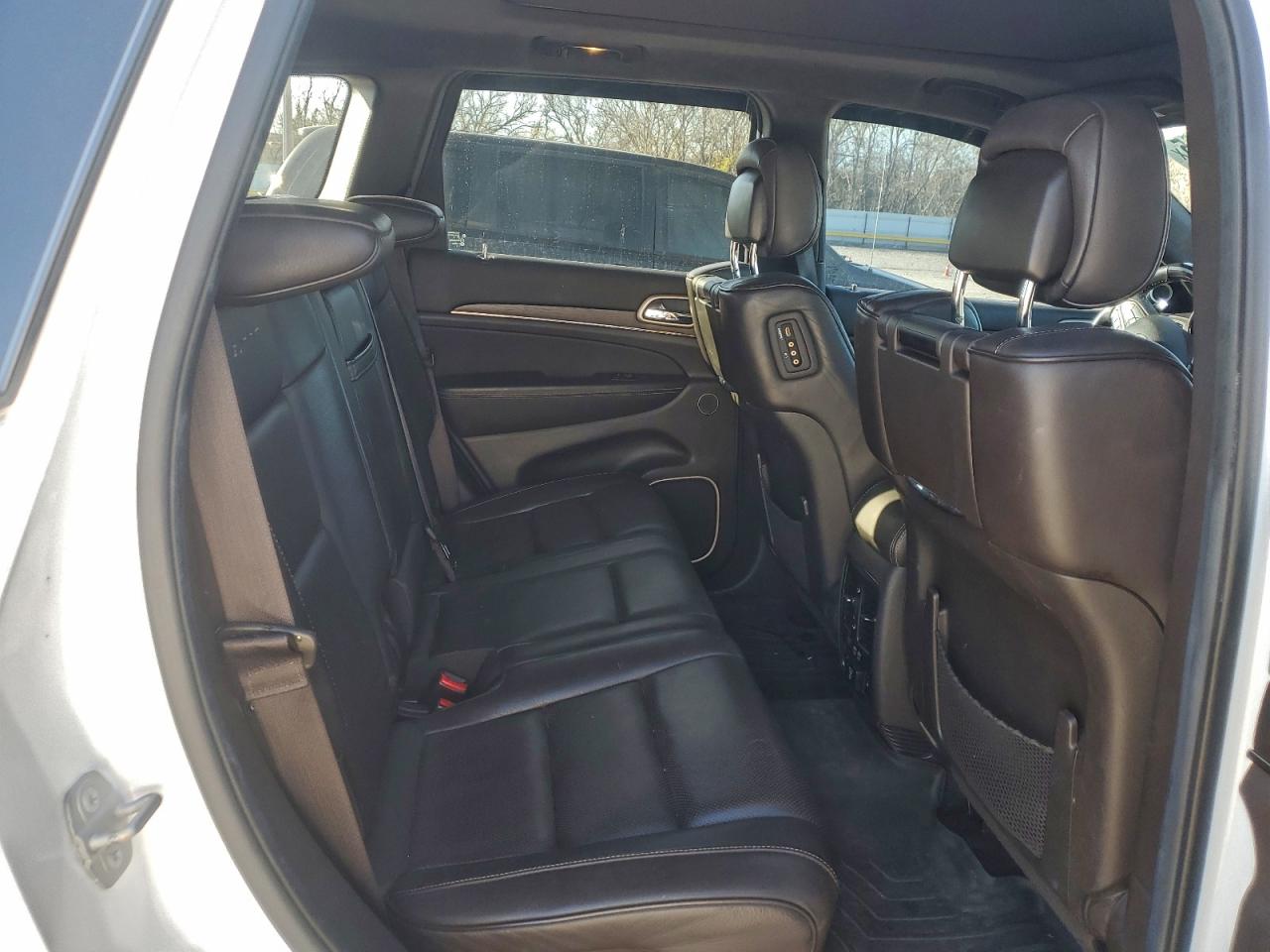 2014 JEEP GRAND CHEROKEE SUMMIT photo 11