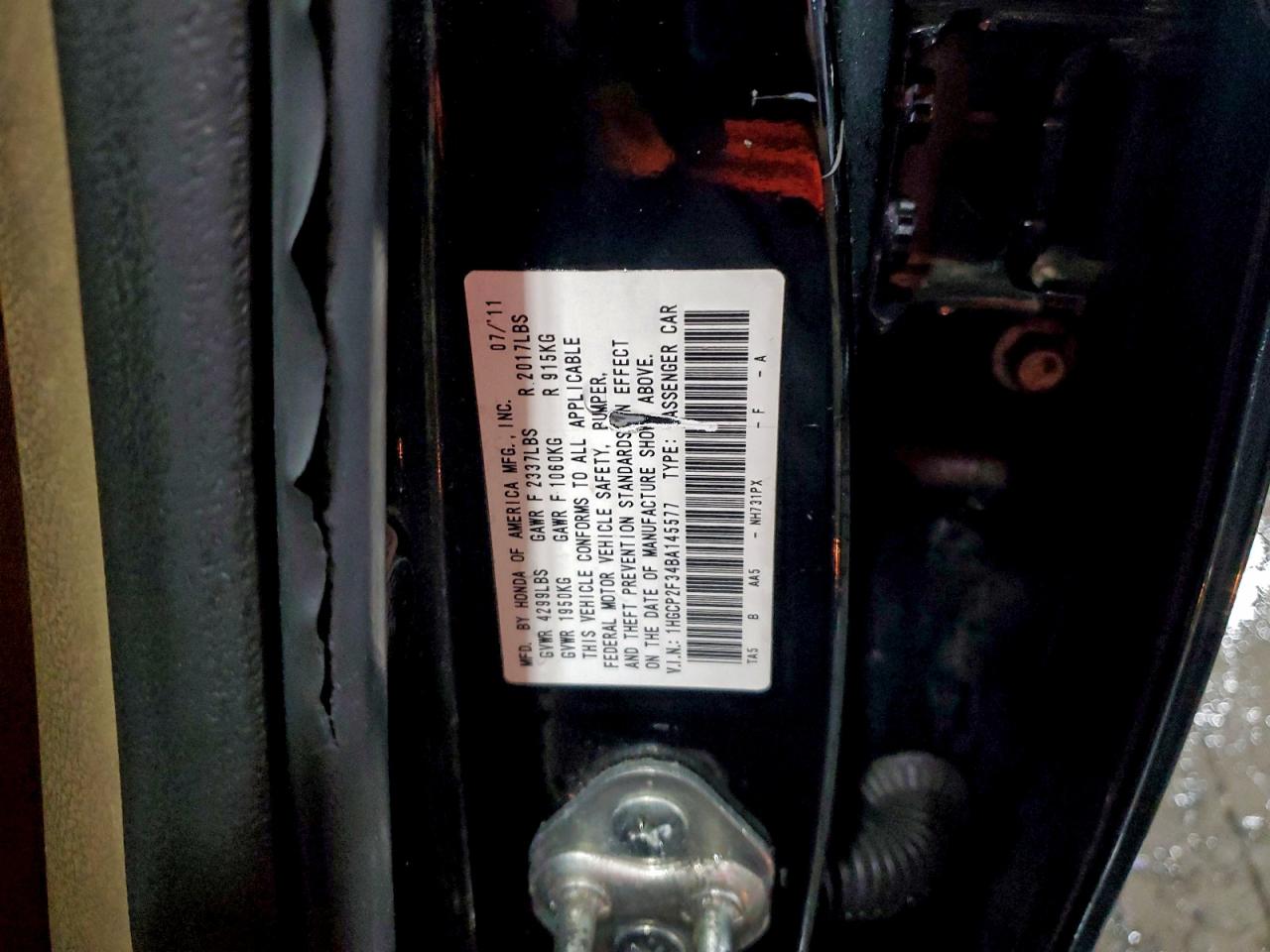2011 HONDA ACCORD LX photo 12
