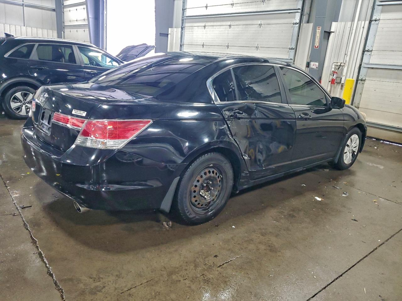 2011 HONDA ACCORD LX photo 3