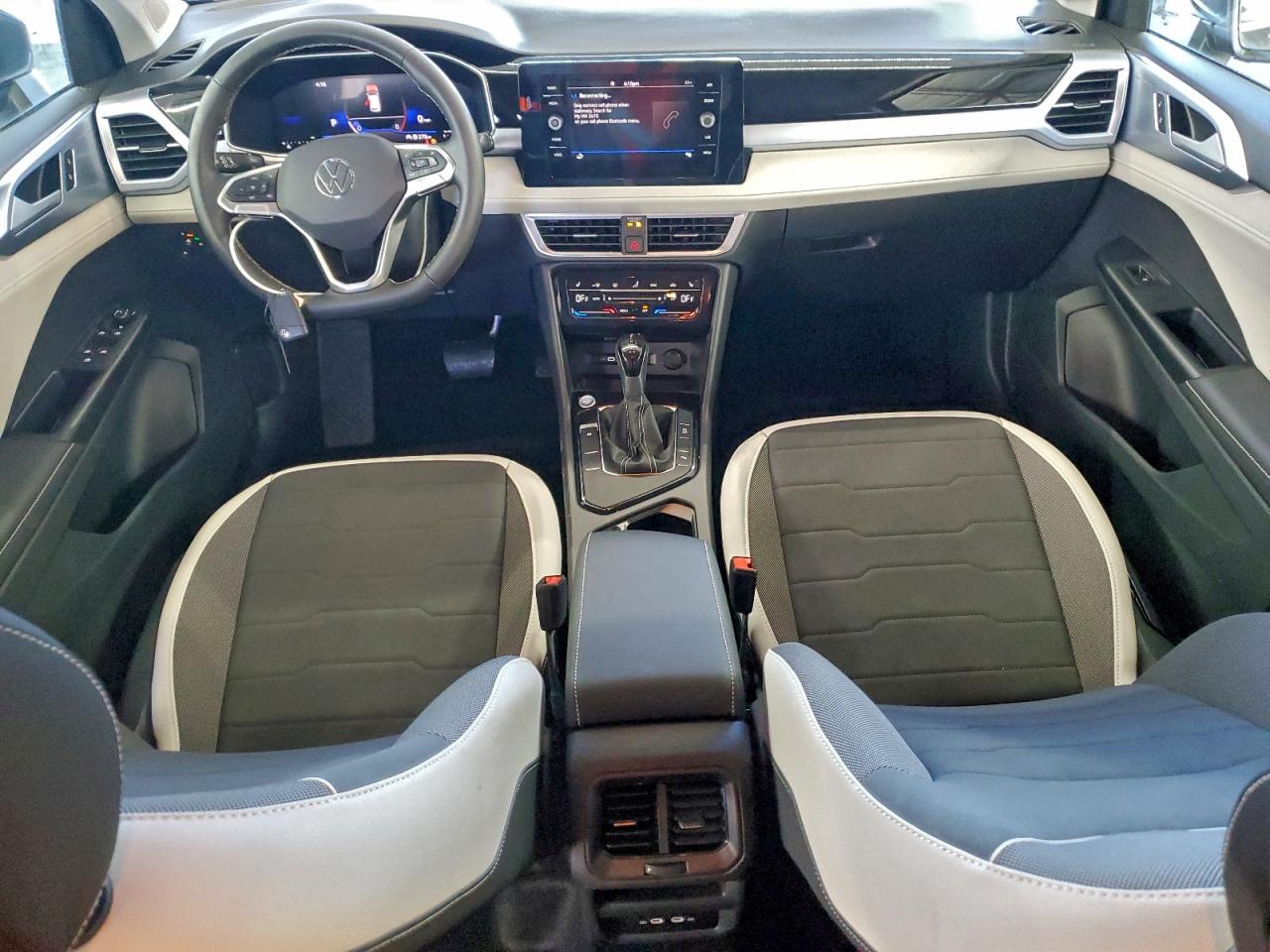 2026 VOLKSWAGEN TAOS SE photo 8