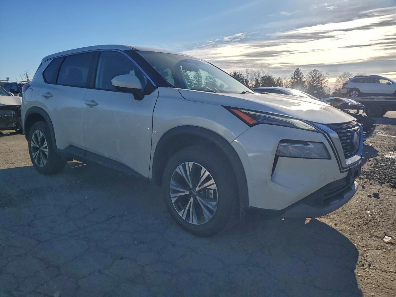2023 NISSAN ROGUE SV photo 4