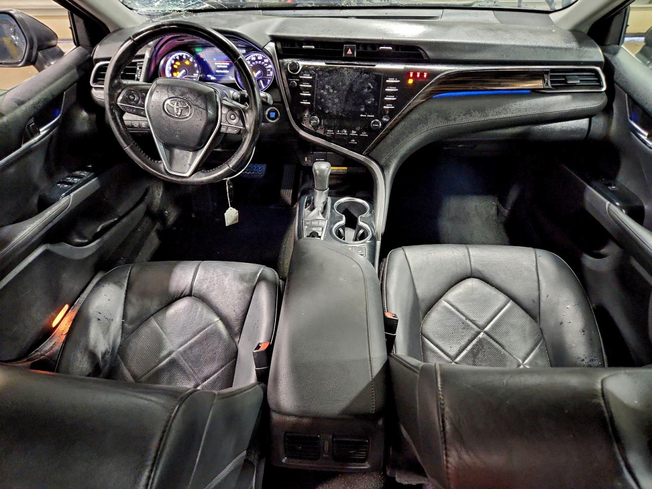 2019 TOYOTA CAMRY L photo 8