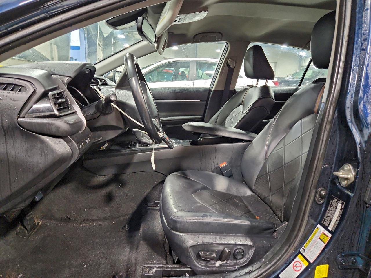 2019 TOYOTA CAMRY L photo 7
