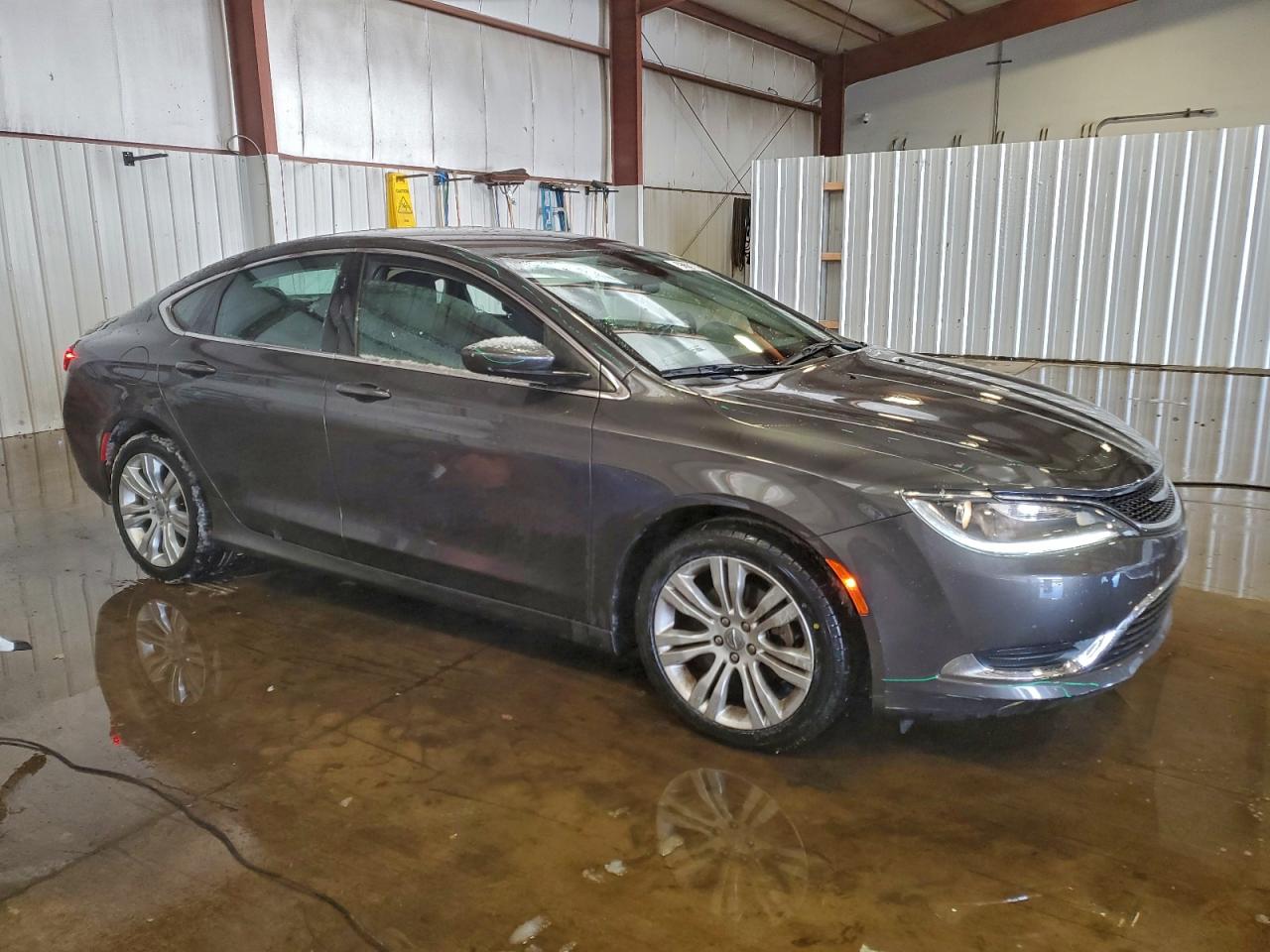 2015 CHRYSLER 200 LIMITED photo 4
