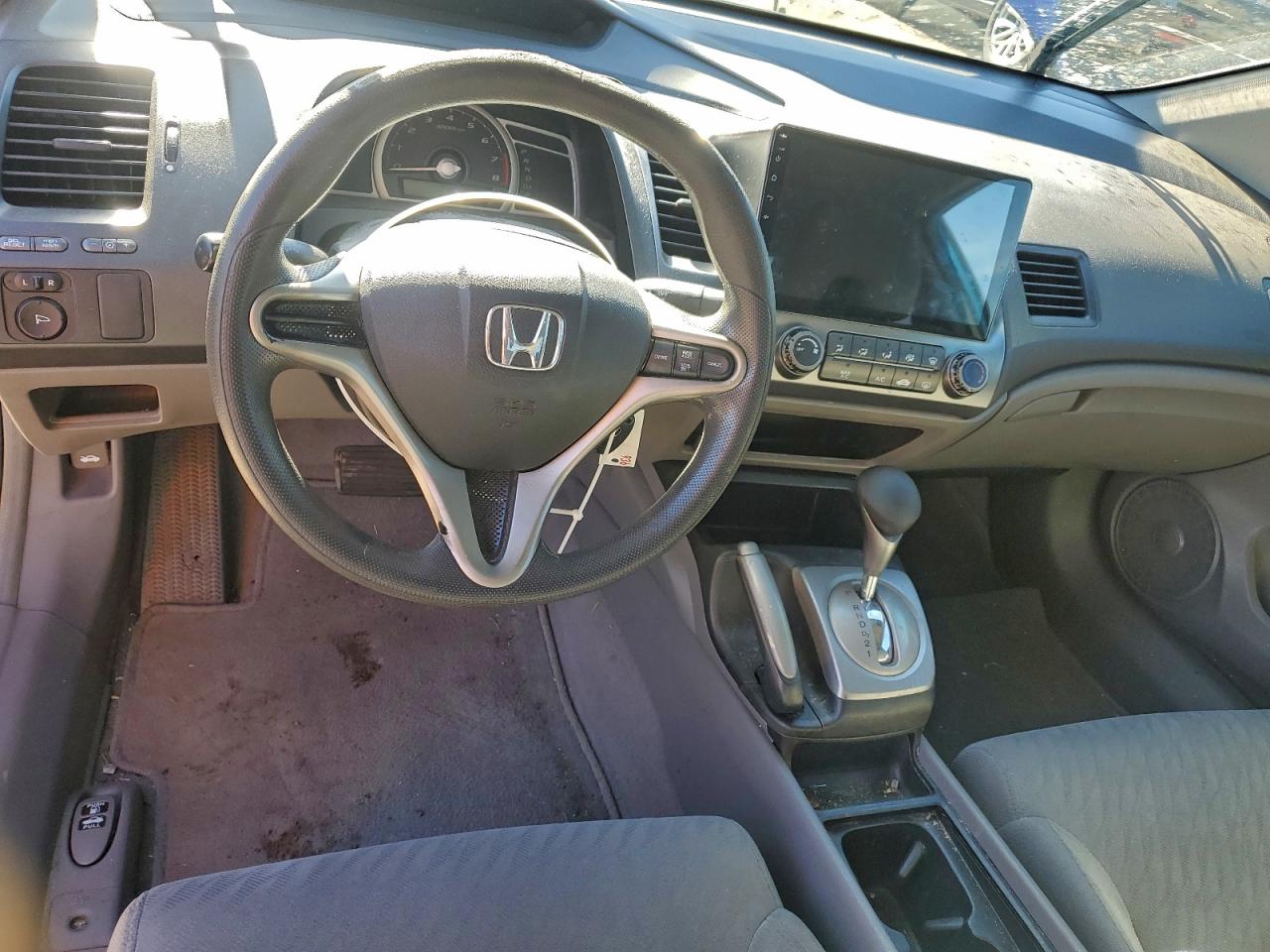 2010 HONDA CIVIC LX photo 8