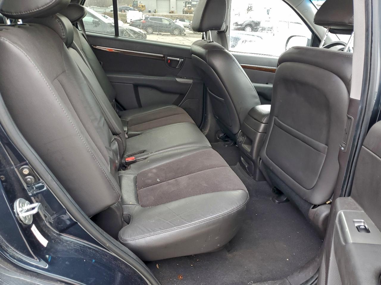 2010 HYUNDAI SANTA FE SE photo 11