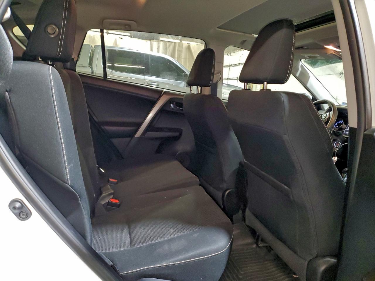 2018 TOYOTA RAV4 ADVENTURE photo 11