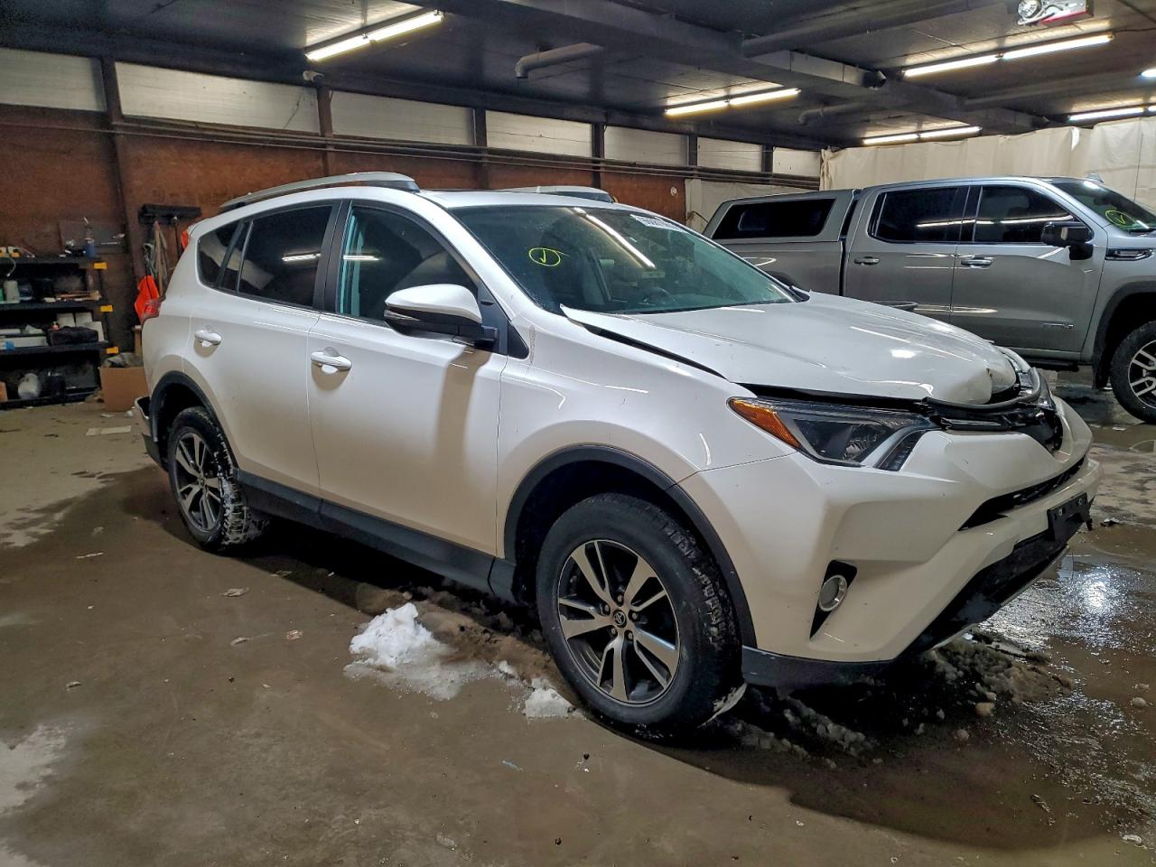 2018 TOYOTA RAV4 ADVENTURE photo 4