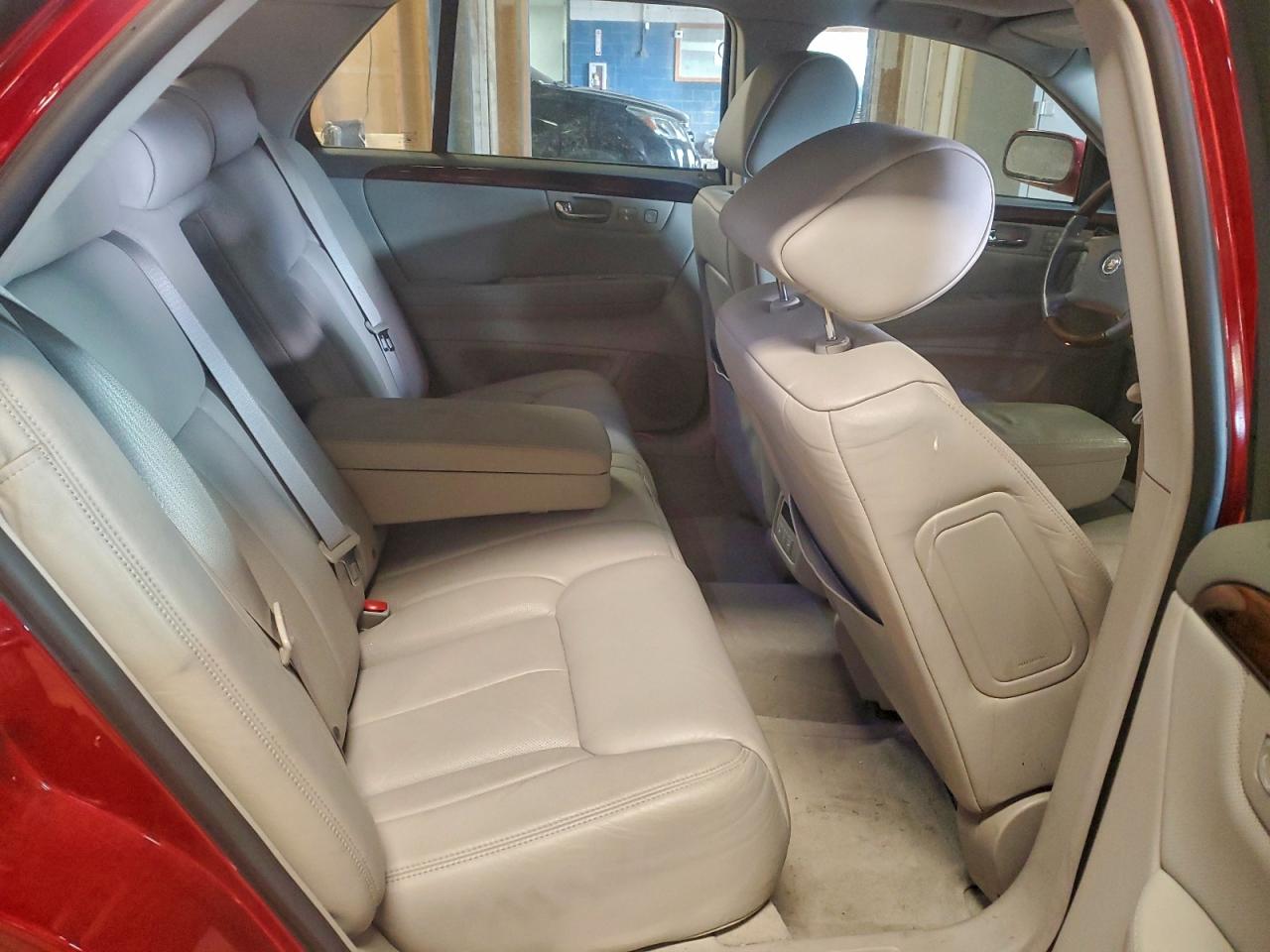 2008 CADILLAC DTS photo 10