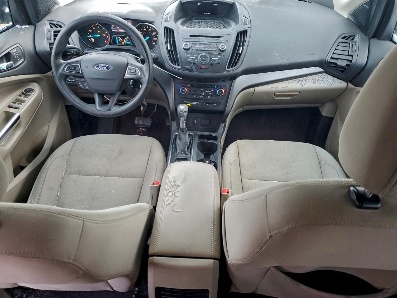 2017 FORD ESCAPE SE photo 8