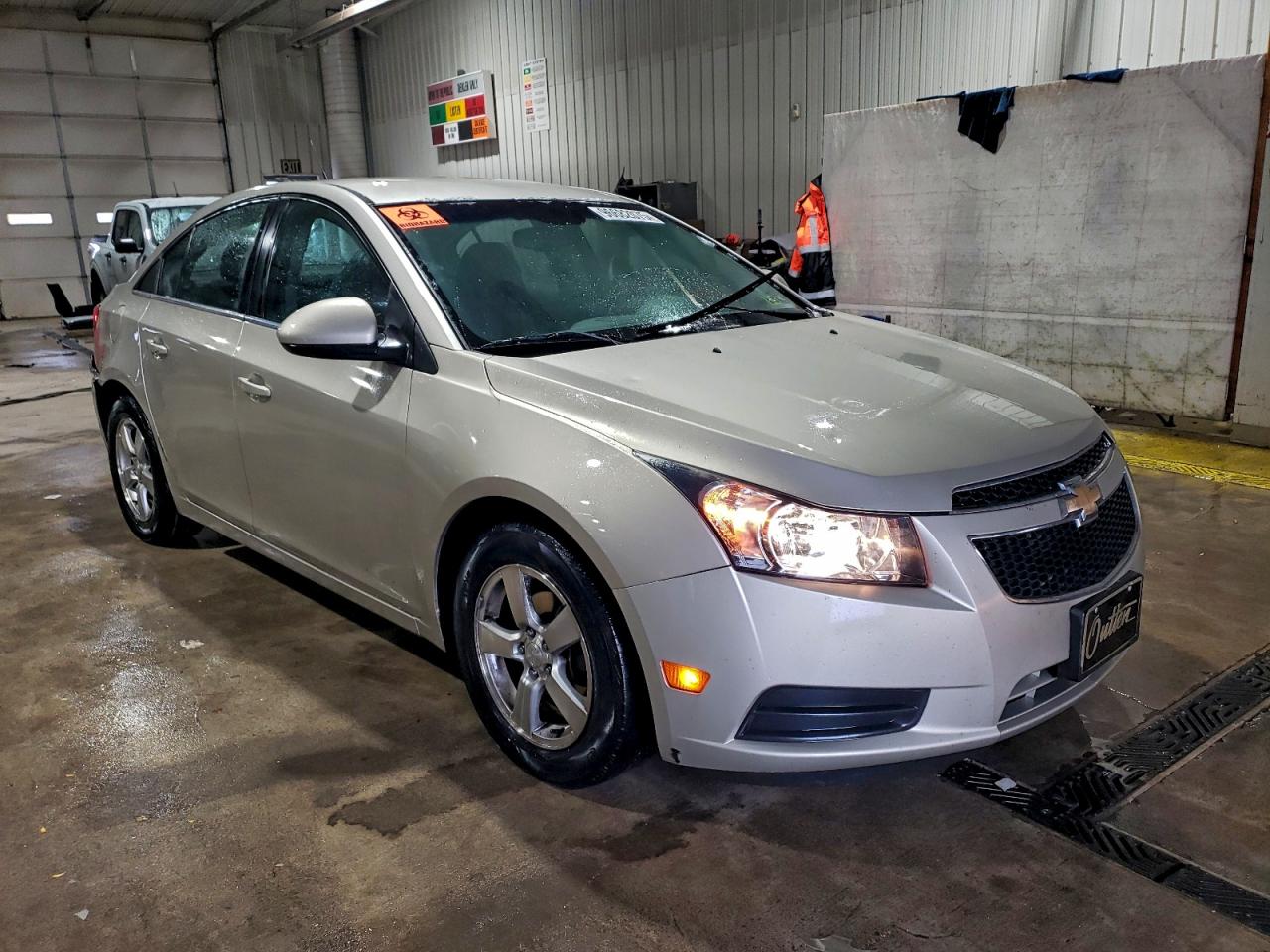2013 CHEVROLET CRUZE LT photo 4