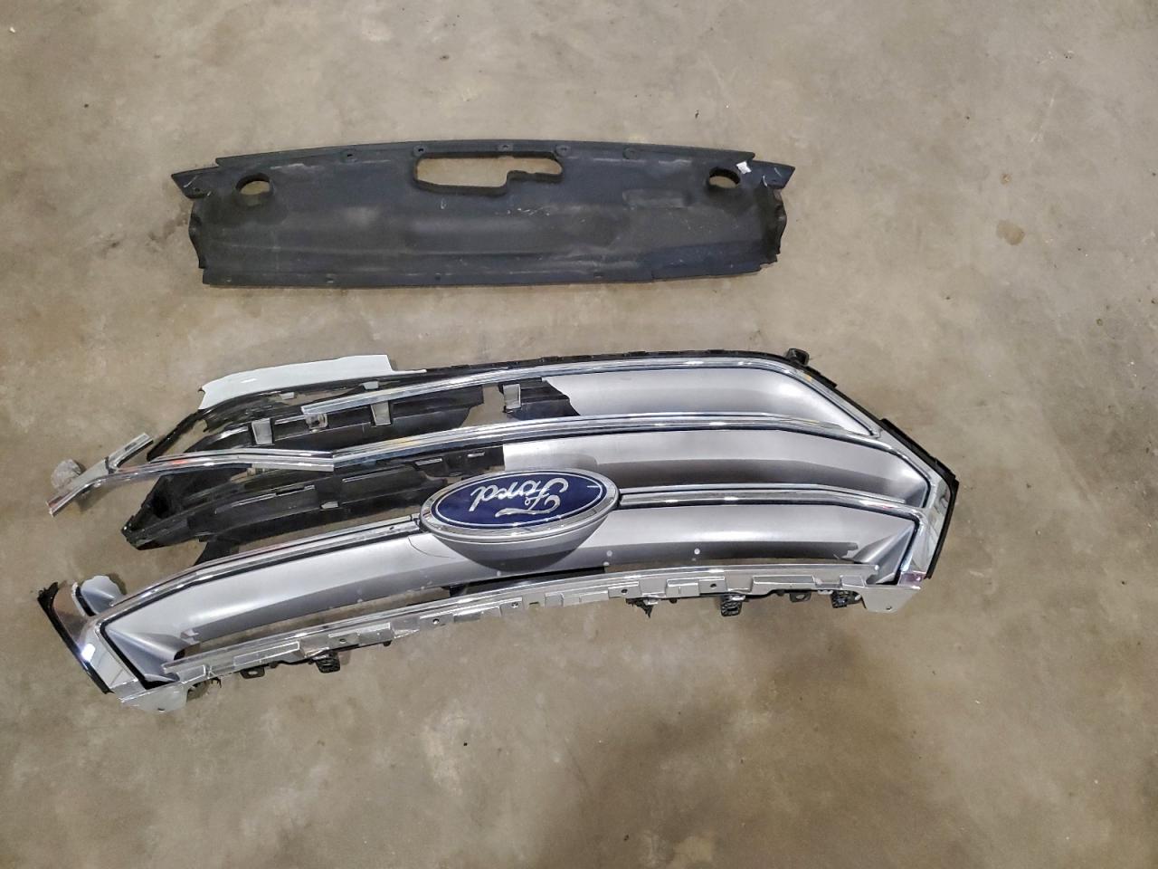 2015 FORD EDGE SE photo 12