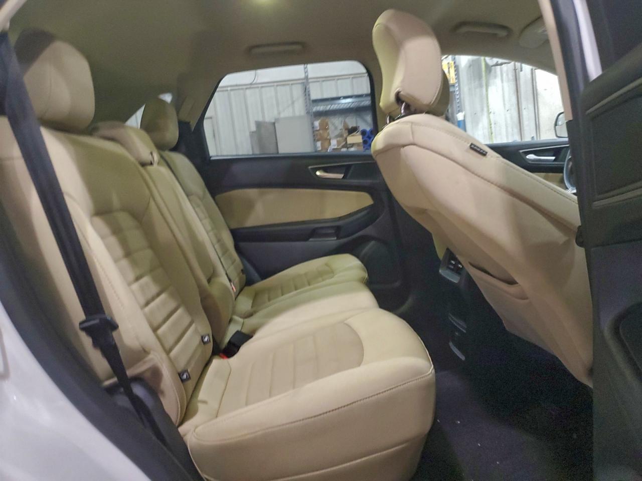 2015 FORD EDGE SE photo 10