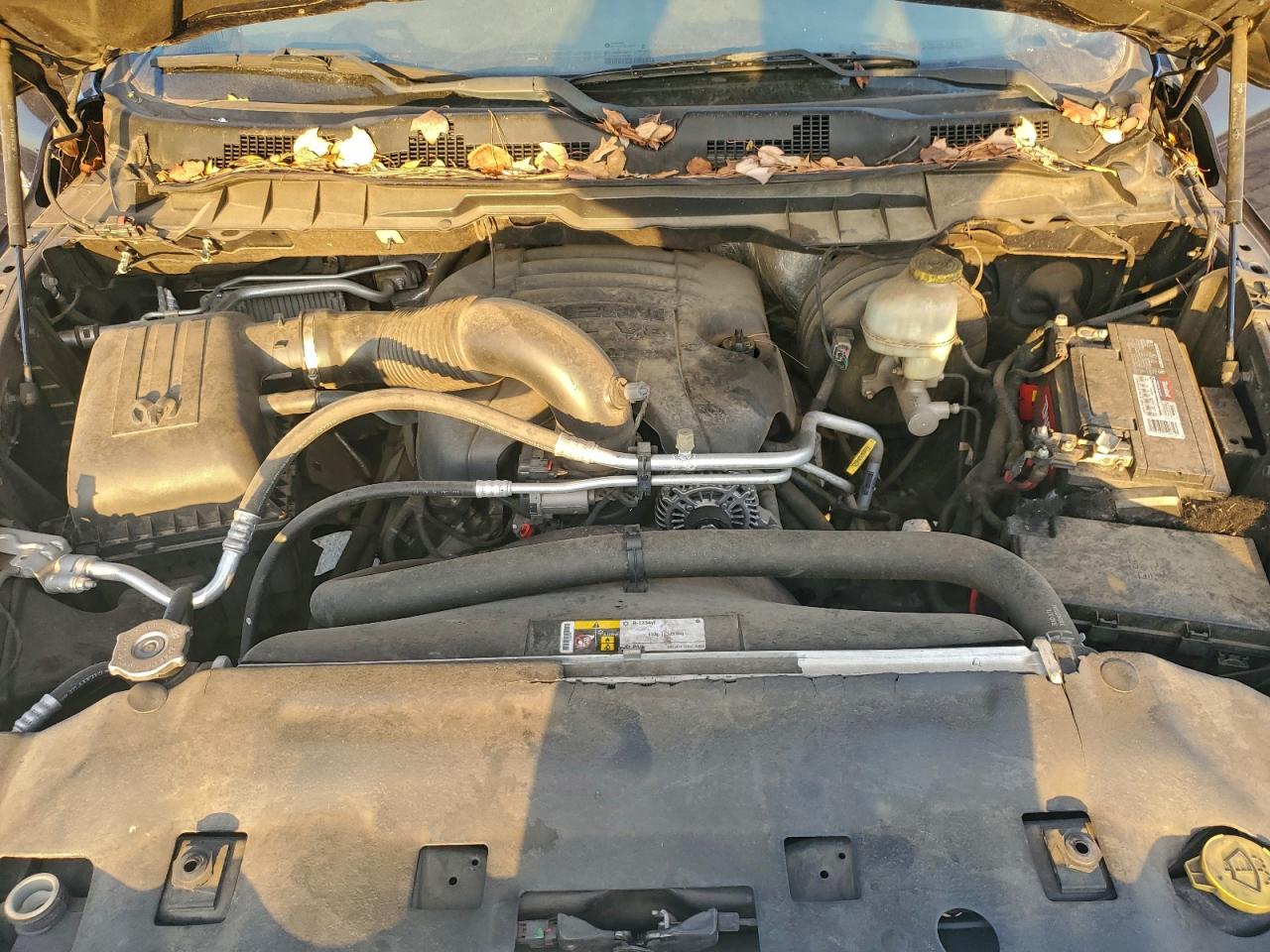 2016 RAM 1500 SLT photo 11