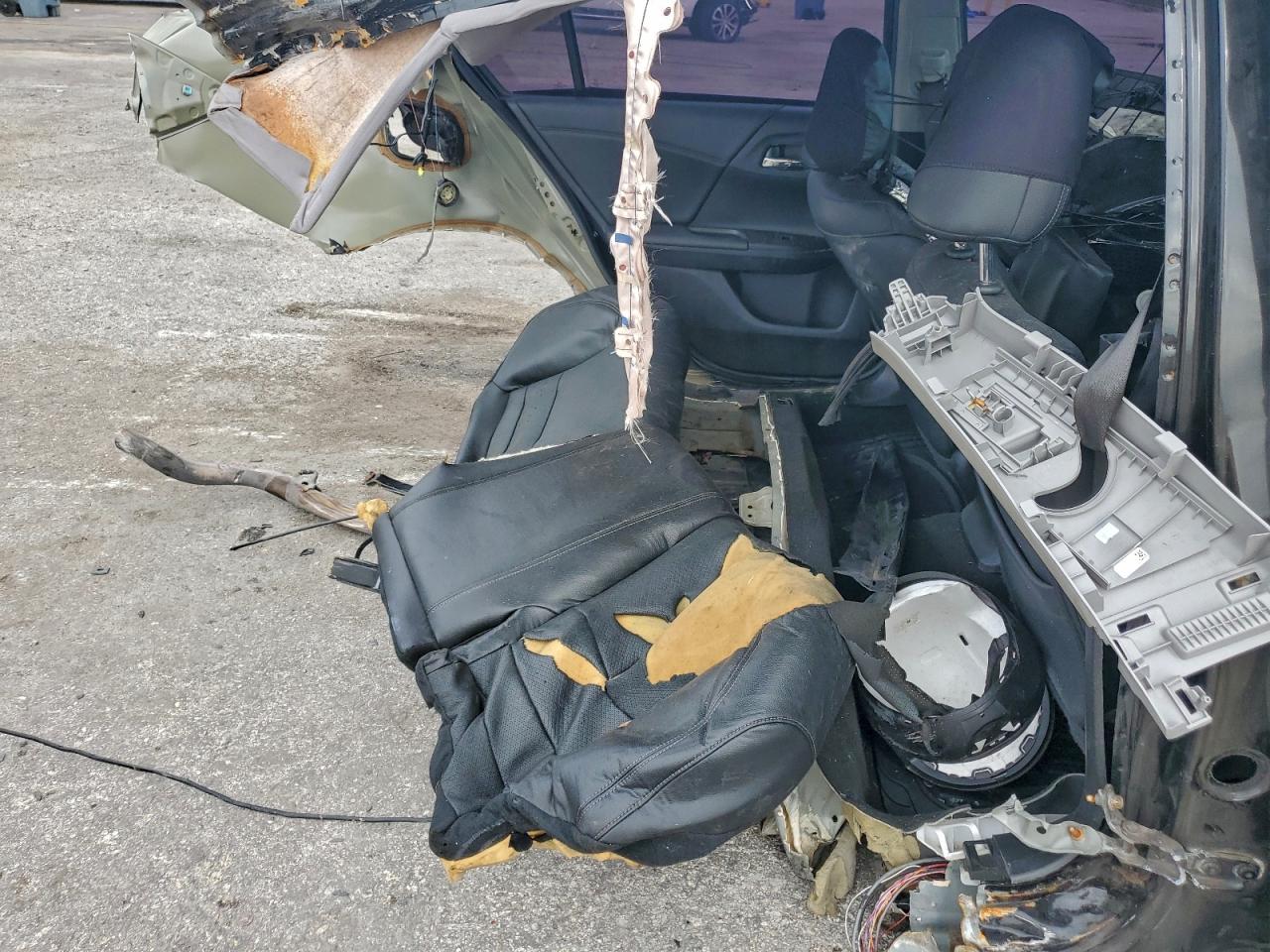 2015 HONDA ACCORD EXL photo 10