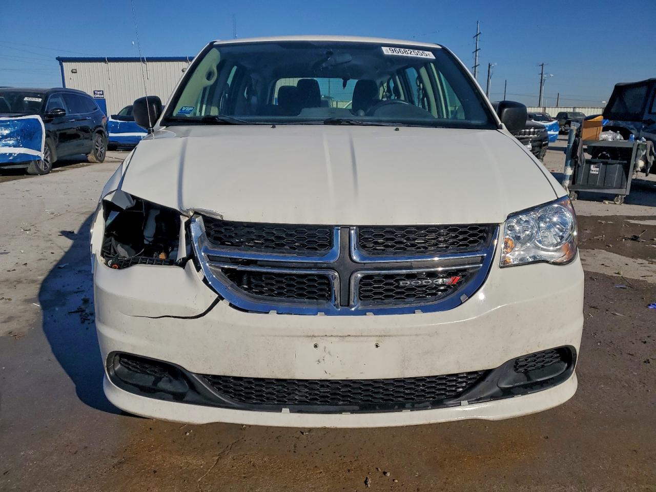 2013 DODGE GRAND CARAVAN SE photo 5