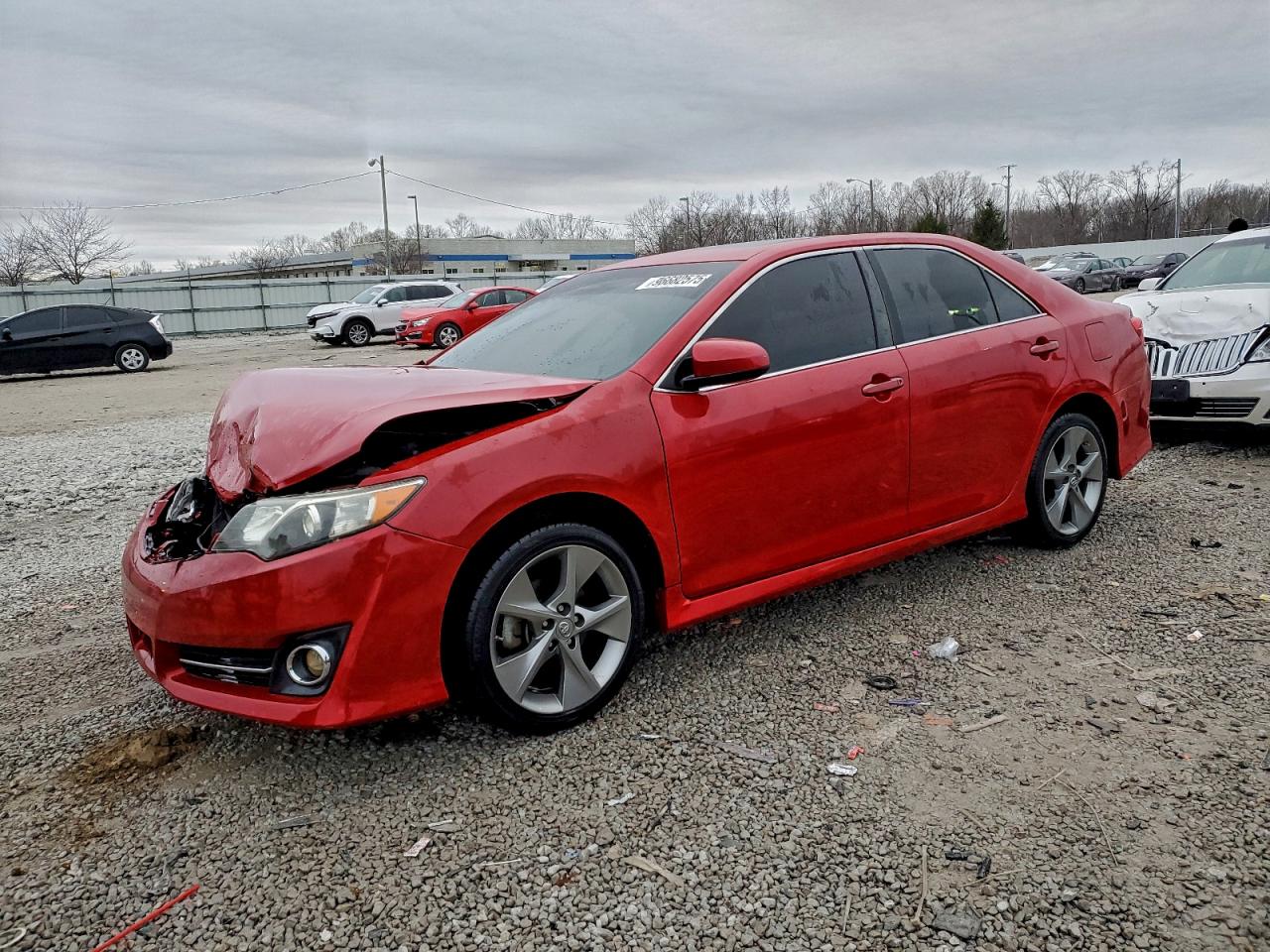 2014 TOYOTA CAMRY