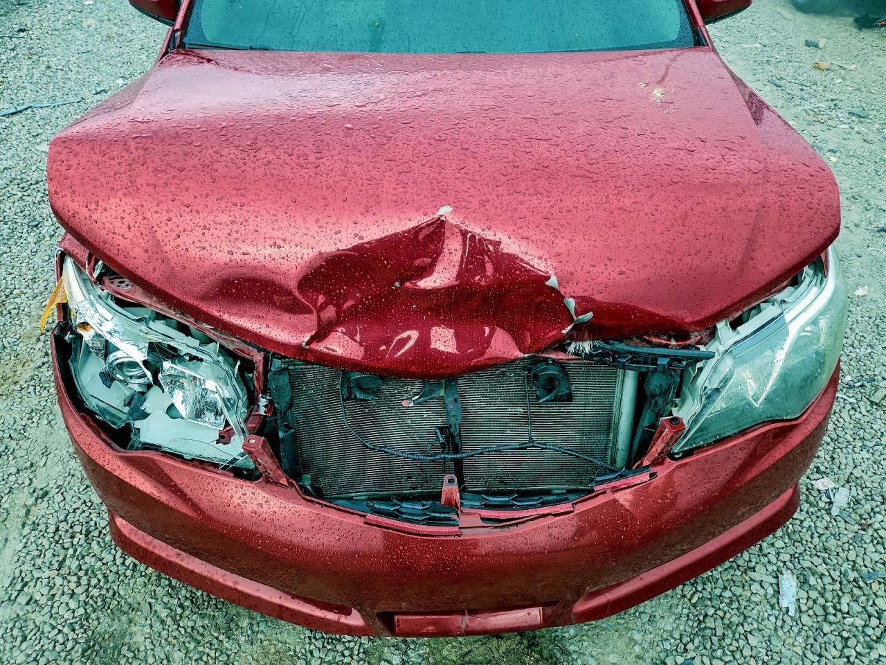 2014 TOYOTA CAMRY L photo 11
