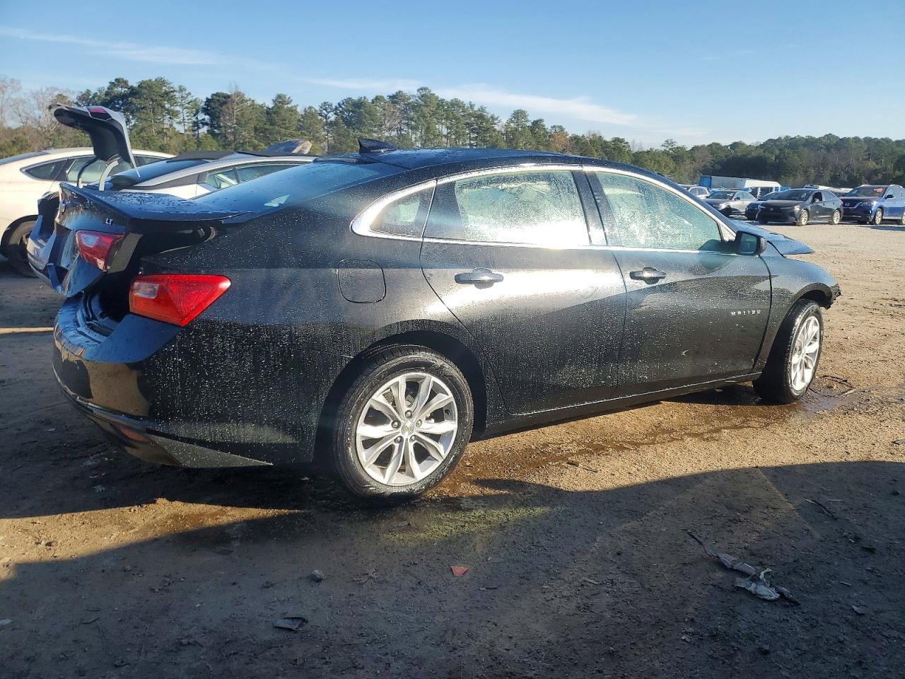 2025 CHEVROLET MALIBU LT photo 3