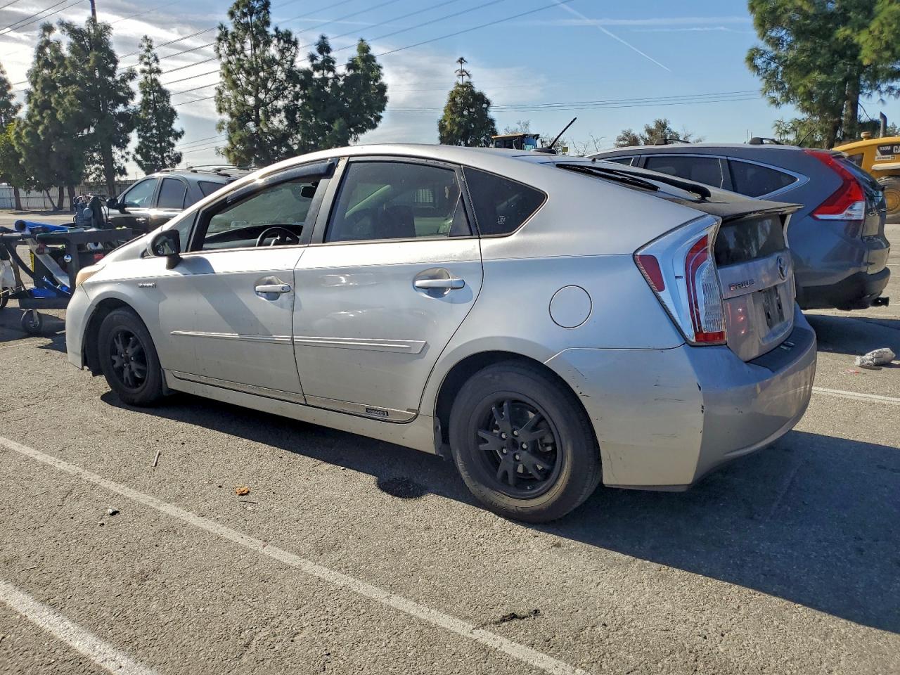 2013 TOYOTA PRIUS photo 2