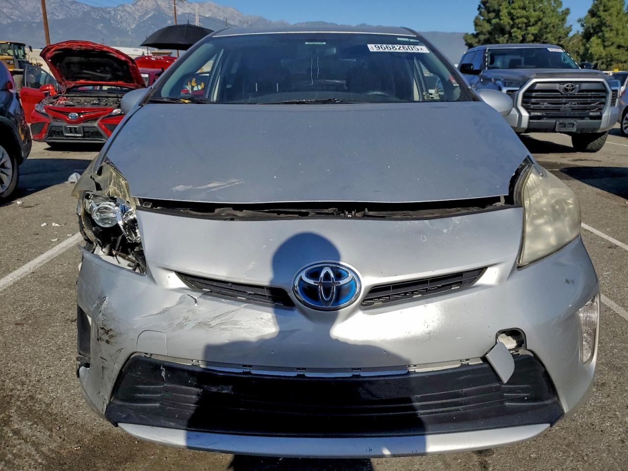 2013 TOYOTA PRIUS photo 5