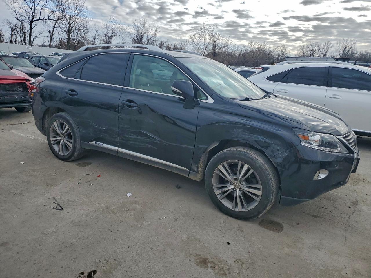 2015 LEXUS RX 450H photo 4
